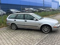 Gebraucht Volvo V40 122 PS (89 kW) 2002 Grau Kombi