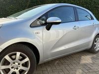 Gebraucht Kia Rio Edition 7 109 PS (80 kW) 2011 Grau Limousine