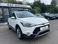 Gebraucht Hyundai i20 Active 101 PS (74 kW) 2017 Weiß Limousine