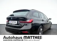 Gebraucht BMW 330 Sport Line 184 PS (135 kW) 2022 Schwarz Kombi