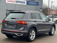 Gebraucht VW Tiguan Elegance 190 PS (139 kW) 2023 Grau SUV