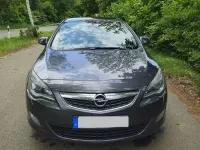 Gebraucht Opel Astra 140 PS (102 kW) 2012 Grau Limousine