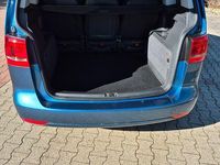 Gebraucht VW Touran Cup 105 PS (77 kW) 2014 Blau Van / Kleinbus