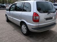 Gebraucht Opel Zafira 101 PS (74 kW) 2005 Silber Van / Kleinbus