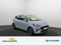 Gebraucht Hyundai i10 Trend 101 PS (74 kW) 2025 Lumen grey Kleinwagen