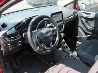 Gebraucht Ford Fiesta Titanium 101 PS (74 kW) 2018 Rot Kleinwagen