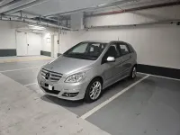 Gebraucht Mercedes B180 116 PS (85 kW) 2011 Silber Kleinwagen