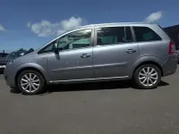 Gebraucht Opel Zafira Design Edition 140 PS (102 kW) 2011 Silber Van / Kleinbus