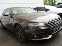 Gebraucht Audi A4 Attraction 120 PS (88 kW) 2011 Braun Limousine