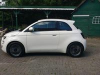 Gebraucht Fiat 500e Icon 86 kW (118 PS) 2022 Weiß Kleinwagen