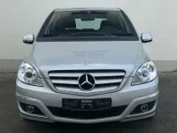Gebraucht Mercedes B200 140 PS (102 kW) 2009 Silber Van / Kleinbus