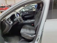 Gebraucht Volvo XC60 Core 197 PS (144 kW) 2023 Vapour grey SUV