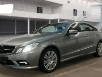 Gebraucht Mercedes E500 Avantgarde 387 PS (284 kW) 2011 Silber Coupé