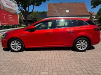 Gebraucht Renault Mégane GrandTour Intens 132 PS (97 kW) 2017 Rot Kombi
