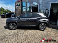 Neu Toyota Yaris Cross 131 PS (96 kW) 2025 Grau SUV