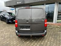 Gebraucht Peugeot Expert 177 PS (130 kW) 2018 Platingrau Van