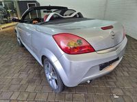 Gebraucht Opel Tigra 90 PS (66 kW) 2007 Silber Cabrio