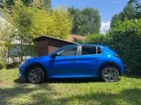 Gebraucht Peugeot e-208 Active 100 kW (136 PS) 2022 Blau Kleinwagen