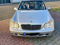 Gebraucht Mercedes C200 Classic 116 PS (85 kW) 2003 Silber Limousine