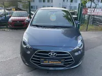 Gebraucht Hyundai ix20 Space Plus 125 PS (91 kW) 2019 Micron grey / met Kleinwagen