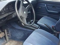 Gebraucht BMW 525 Basis 129 PS (94 kW) 1983 Blau Limousine