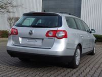 Gebraucht VW Passat Comfortline 110 PS (80 kW) 2009 Silber metallic Kombi