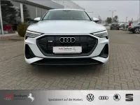 Gebraucht Audi e-tron S-Line 300 kW (408 PS) 2022 Glacier white metallic SUV