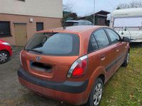 Gebraucht Kia Rio 97 PS (71 kW) 2009 Orange Kleinwagen