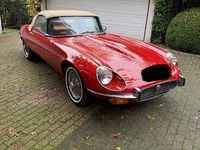 Second-hand Jaguar E-Type 268 CP (197 kW) 1974 Roșu Cabrio