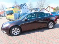 Gebraucht Opel Insignia Edition 160 PS (117 kW) 2011 Braun Limousine