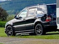 Gebraucht Mercedes ML320 218 PS (160 kW) 1998 Schwarz SUV