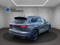 Gebraucht VW Touareg R-line 231 PS (169 kW) 2025 Silizium grau SUV