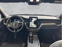 Neu Volvo XC60 Plus 250 PS (183 kW) 2026 Schwarz (onyx black / metallic) SUV