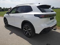 Neu VW Tiguan R-line 193 PS (141 kW) 2025 Oryxweiß perleffekt SUV