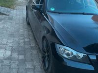 Gebraucht BMW 318 121 PS (88 kW) 2007 Schwarz Kombi