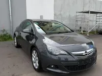 Gebraucht Opel Astra GTC Innovation 165 PS (121 kW) 2012 Grau Coupé
