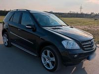 Gebraucht Mercedes ML320 224 PS (164 kW) 2008 Schwarz SUV