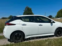 Gebraucht Nissan Leaf Acenta 80 kW (110 PS) 2023 Weiß Kleinwagen