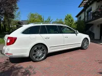 Używany Skoda Superb Elegance 170 KM (125 kW) 2012 Biały Kombi