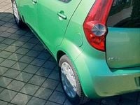 Gebraucht Opel Agila 86 PS (63 kW) 2009 Grün Kleinwagen