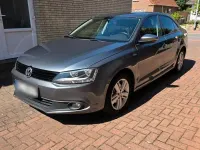 Gebraucht VW Jetta Match 122 PS (89 kW) 2012 Grau Limousine