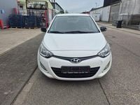 Gebraucht Hyundai i20 Edition 86 PS (63 kW) 2014 Weiß Kleinwagen