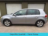 Gebraucht VW Golf VI Team 105 PS (77 kW) 2010 Silber Kleinwagen