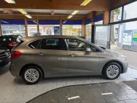 Gebraucht BMW 218 Active Tourer Advantage 136 PS (100 kW) 2017 Silber Van / Kleinbus