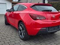 Gebraucht Opel Astra GTC Edition 179 PS (131 kW) 2012 Rot Limousine