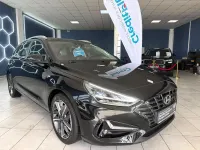 Gebraucht Hyundai i30 Trend 120 PS (88 kW) 2023 Schwarz Kombi