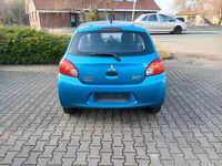 Second-hand Mitsubishi Space Star 71 CP (52 kW) 2015 Albastru Hatchback