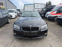 Gebraucht BMW 320 Sport Line 170 PS (125 kW) 2012 Schwarz Coupé