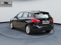 Gebraucht BMW 218 Basis 136 PS (100 kW) 2015 Schwarz Kombi
