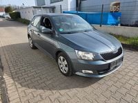 Gebraucht Skoda Fabia Ambition 60 PS (44 kW) 2015 Grau Kleinwagen